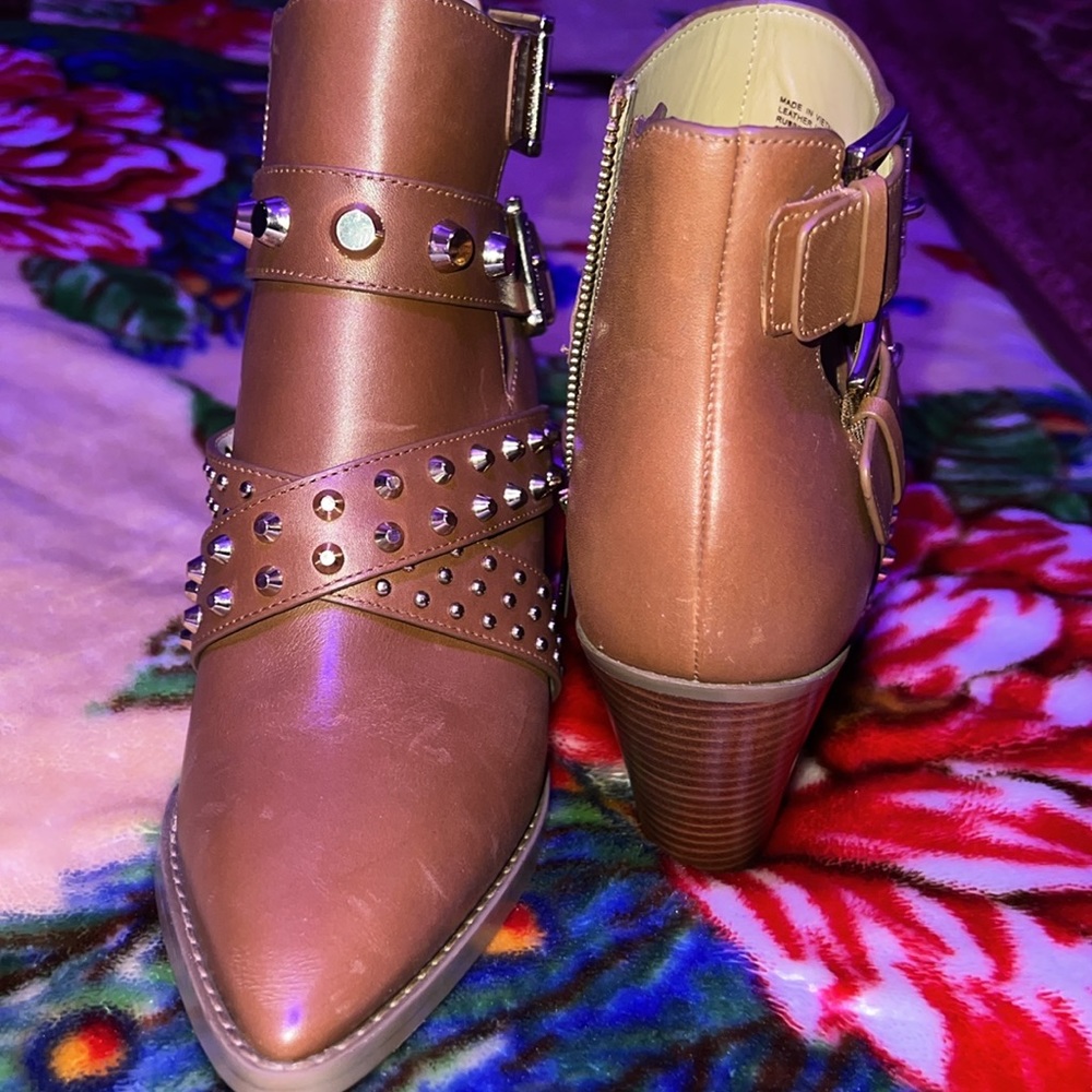 Michael Kors Dover Astor Stud Leather Ankle Boots💥 - Picture 4 of 8